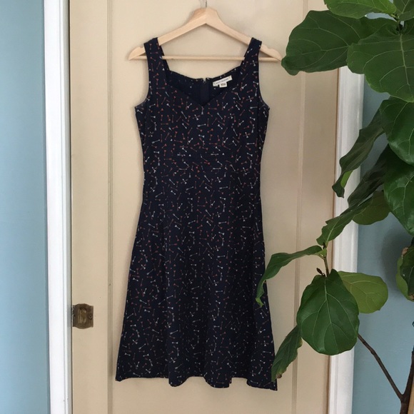 Mata Traders Dresses & Skirts - Mata Traders sleeveless arrow print dress